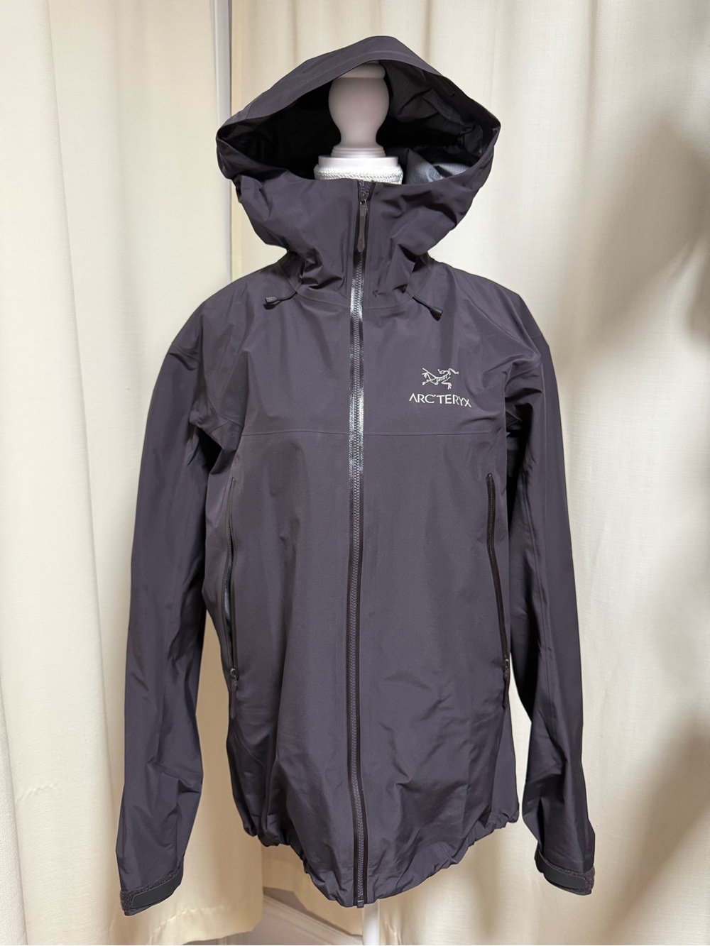 Arc'teryx men's Beta LT Gore Tex Jacket